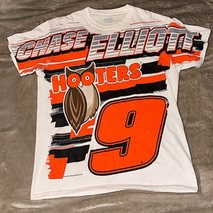 Hooters Chase Elliott racing shirt